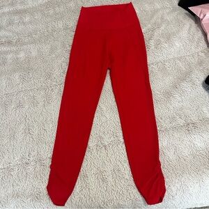 wilo red work out set